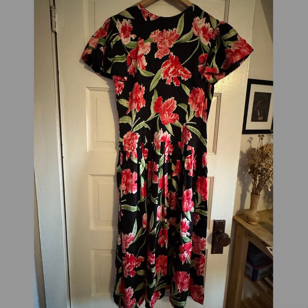 Vintage 100% silk Maggy London dress, size 8